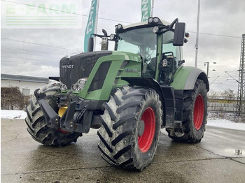 Farm tractor FENDT 826 Vario