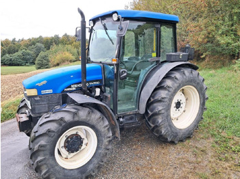 Farm tractor NEW HOLLAND