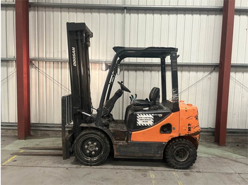 Diesel forklift DOOSAN