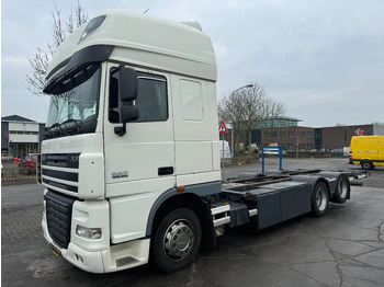 Container transporter/ Swap body truck DAF XF 105 460