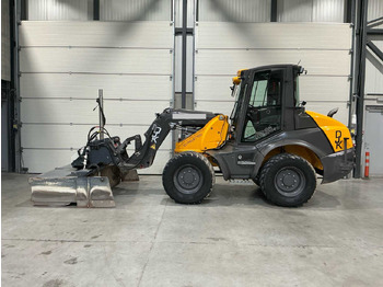 Wheel loader AHLMANN