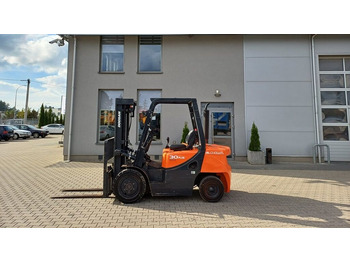 Diesel forklift DOOSAN