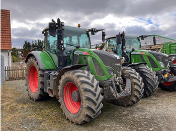 Farm tractor FENDT 718 Vario