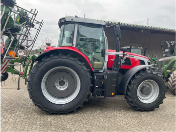 Farm tractor MASSEY FERGUSON 100 series