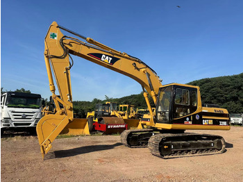 Crawler excavator CATERPILLAR 320B: picture 3