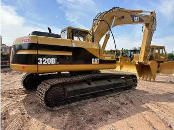 Crawler excavator CATERPILLAR 320B