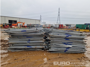 Construction equipment Bundle of Heras Fencing (3 of): picture 2