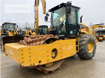 Compactor CATERPILLAR