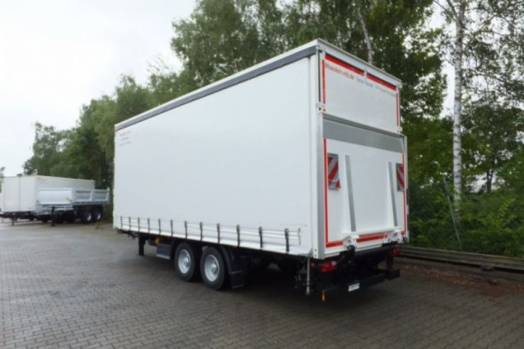 New Curtainsider trailer Möslein  neuer Planenanhänger, Ladebordwand + Durchladba: picture 6