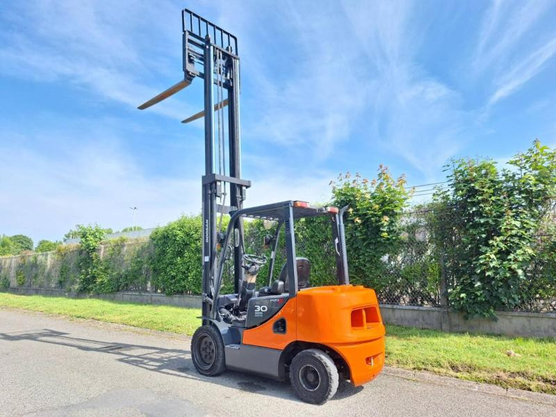 Diesel forklift Doosan D30S 5: picture 11