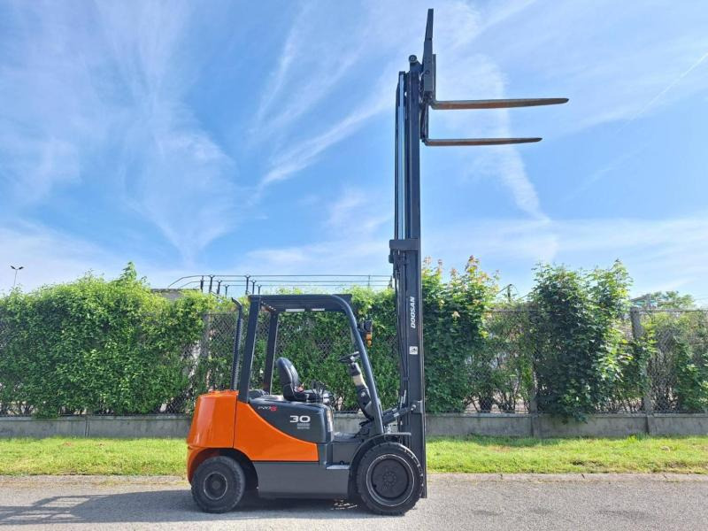 Diesel forklift Doosan D30S 5: picture 10