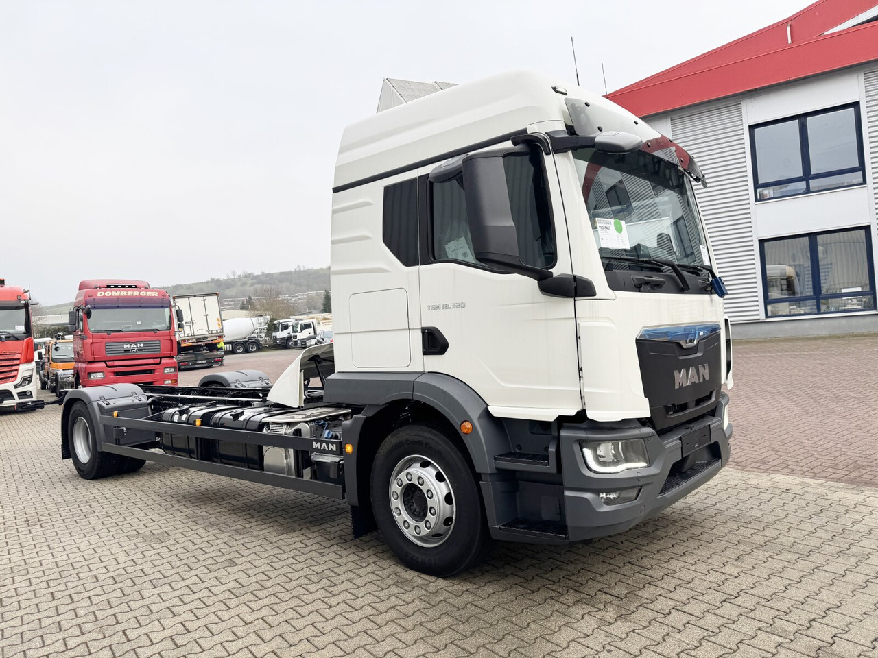 New Cab chassis truck MAN TGM 18.320 4x2 BL TGM 18.320 4x2 BL: picture 9