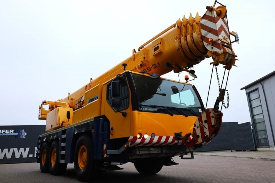 All terrain crane Liebherr LTM1055-3.1 Diesel, 6x6x6 Drive, 5 Sections 32.5m: picture 8