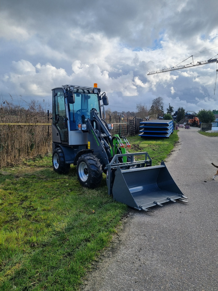 Wheel loader WCM L2310e E-Power: picture 7