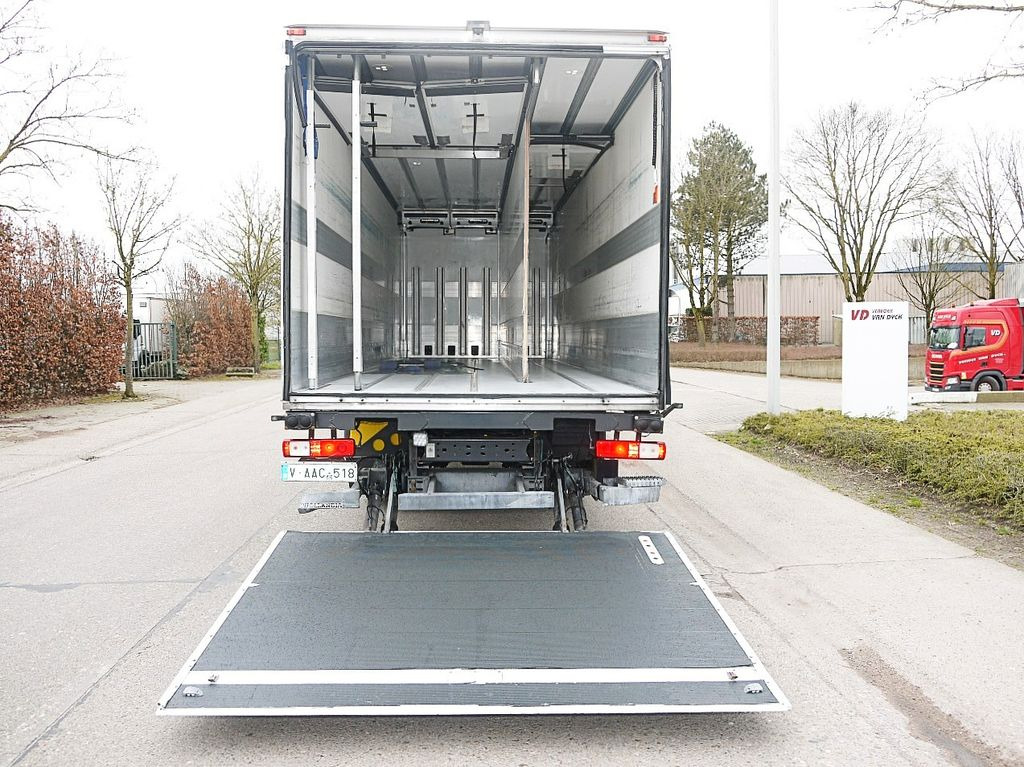 Refrigerator truck Renault 26.320 D KUHLKOFFER THERMOKING MT T1200 6X2 A/C: picture 9