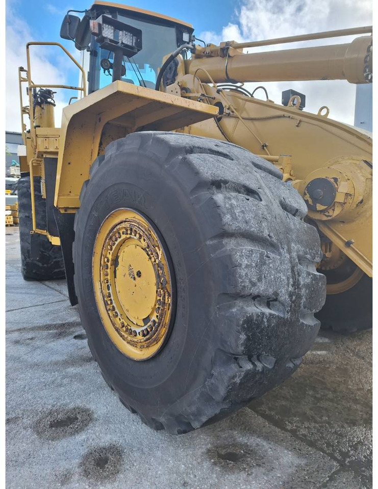 Wheel loader CAT 988H: picture 15