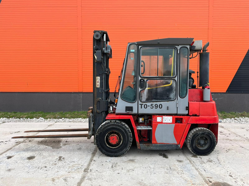 Diesel forklift Kalmar DCD40-5: picture 9