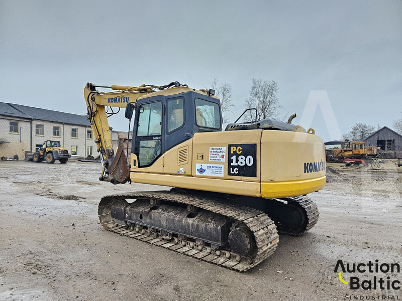 Crawler excavator Komatsu PC180LC: picture 6