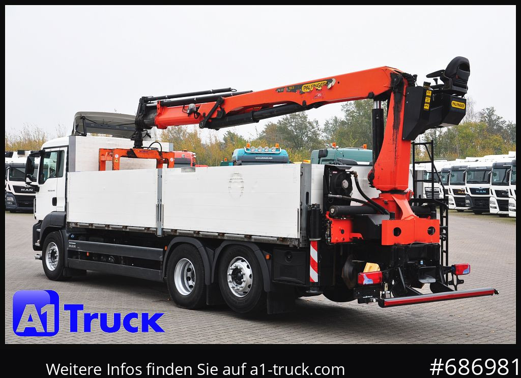 Dropside/ Flatbed truck, Crane truck MAN TGS 26.440,  Kran PK23.001L, 16m, Lenkachse: picture 10