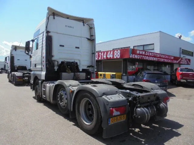 Tractor unit MAN TGX 26-420 XXL EUR6: picture 8