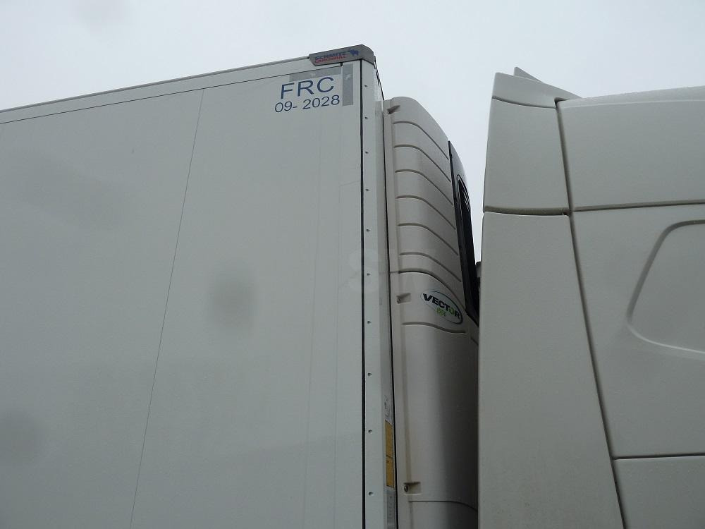 Refrigerator truck Volvo FH 500: picture 10