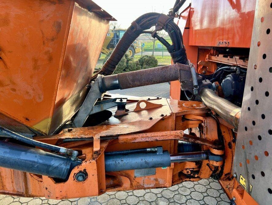 Articulated dumper Doosan DA30: picture 13