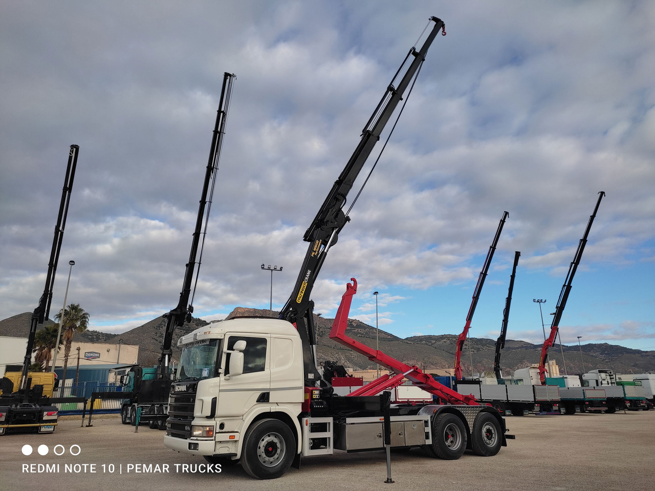 Hook lift truck, Crane truck SCANIA P124 400 6X2 GRUA PALFINGER GANCHO: picture 34