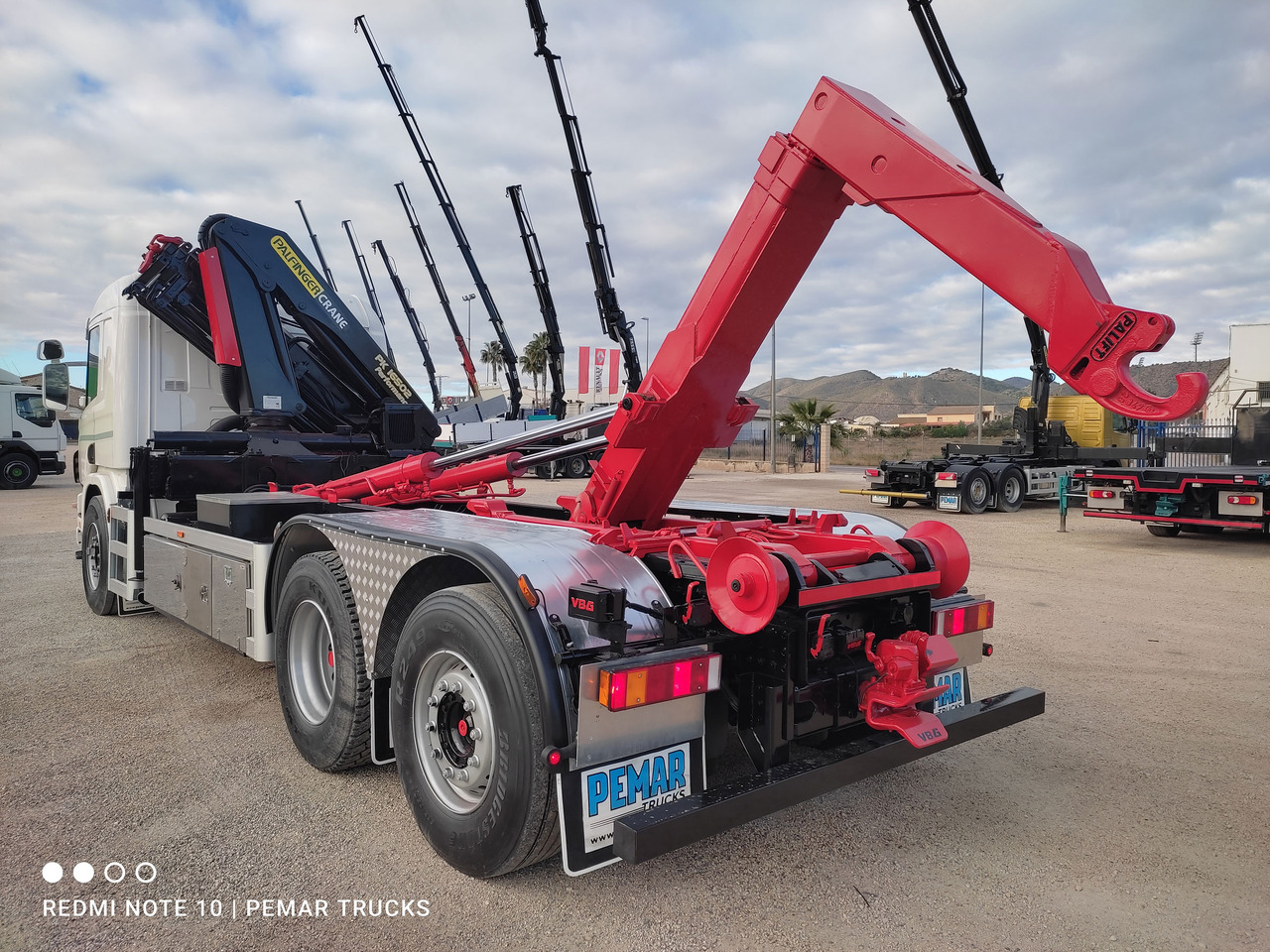 Hook lift truck, Crane truck SCANIA P124 400 6X2 GRUA PALFINGER GANCHO: picture 36