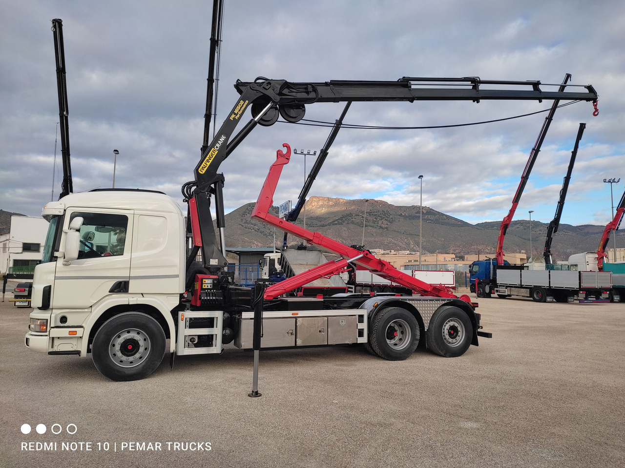 Hook lift truck, Crane truck SCANIA P124 400 6X2 GRUA PALFINGER GANCHO: picture 26