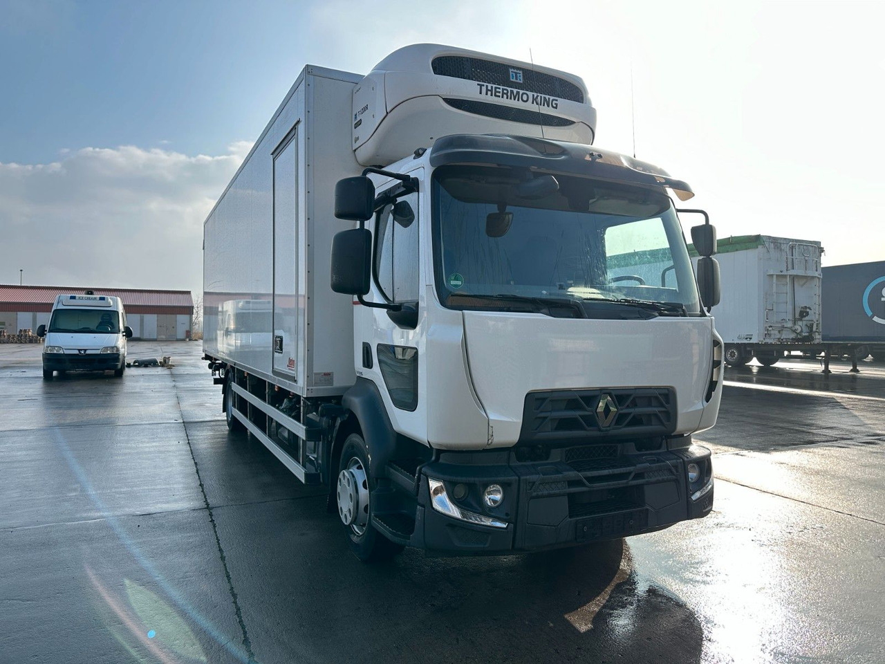 New Refrigerator truck Renault D 16  280 DTI  * THERMO-KING T1200R-50 SPECTRUM: picture 14