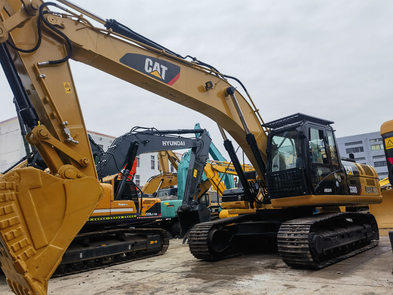 Crawler excavator CATERPILLAR 336 D: picture 6