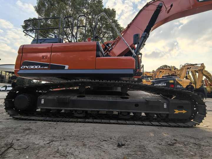 Crawler excavator Original doosan dx300 excavators dx300lc Construction Machinery Hydraulic used doosan excavator for sale in korea: picture 6