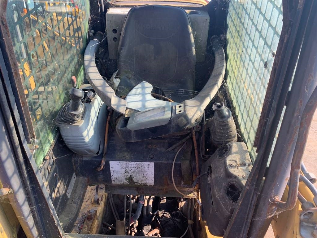 Komatsu SK 714 FOR PARTS  leasing Komatsu SK 714 FOR PARTS: picture 8