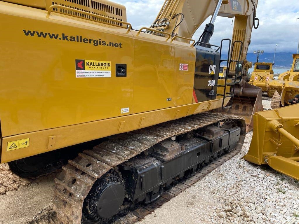 Crawler excavator CAT 390 D L ME: picture 10