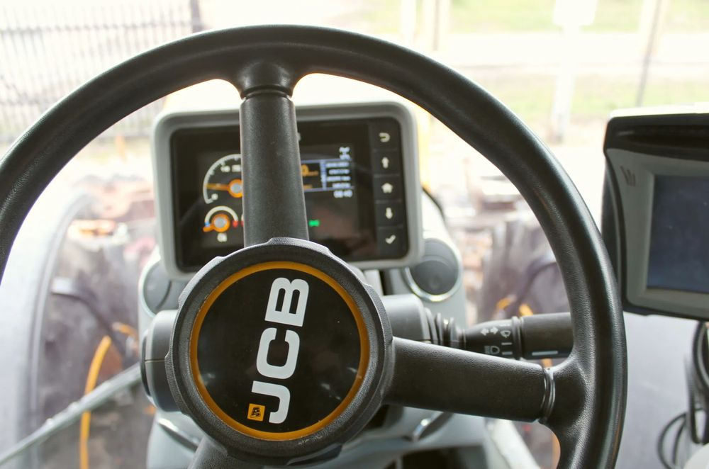 Farm tractor JCB Fastrac 4220 Trimble Autopilot: picture 11