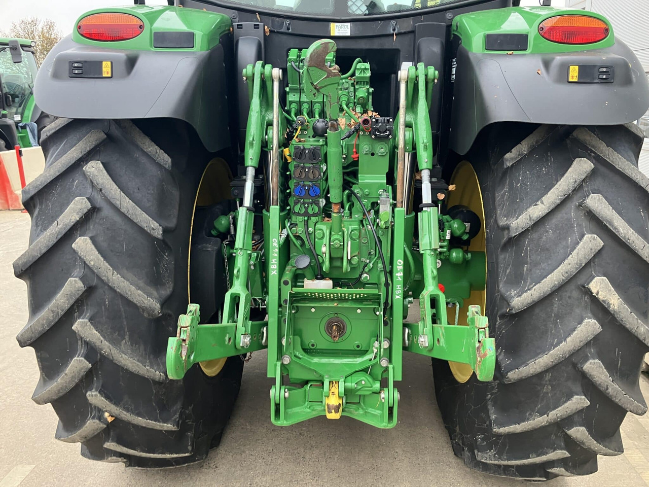 New Farm tractor John Deere 6215R: picture 16