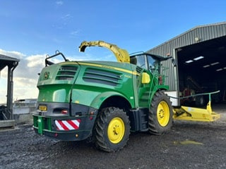 Forage harvester John Deere 8400i: picture 12