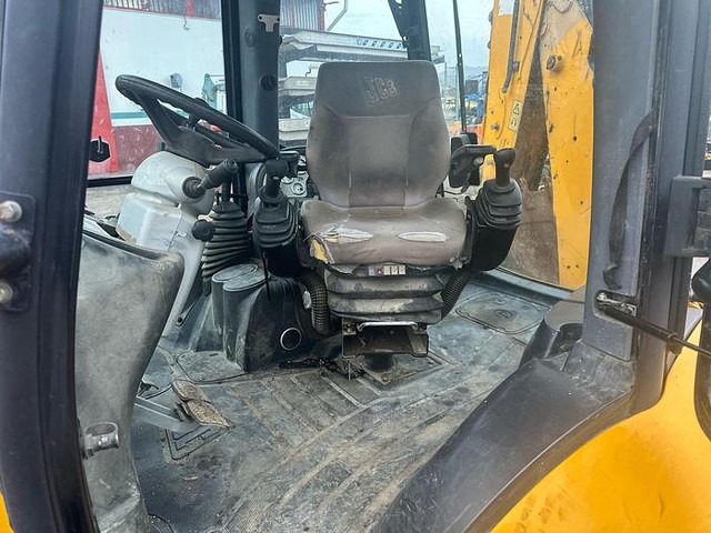 Backhoe loader JCB 3CX: picture 10