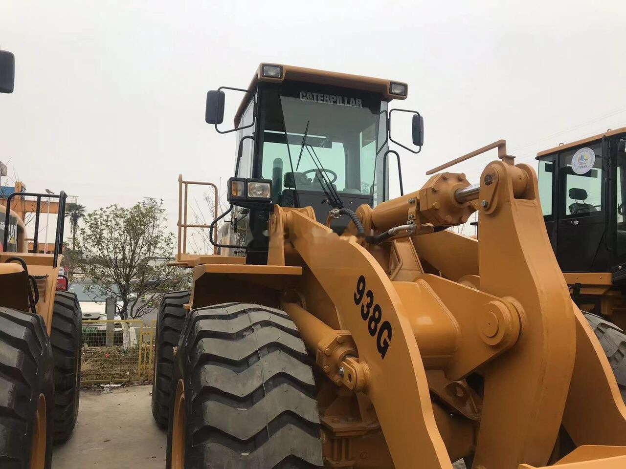 Wheel loader Caterpillar 938G: picture 8