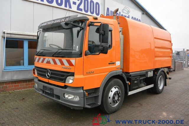 Road sweeper Mercedes-Benz Atego 1324 HSW Explorer 6 Hecksauger Vorsprühen: picture 9