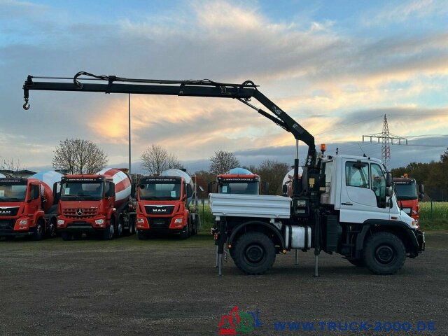 Dropside/ Flatbed truck, Crane truck Unimog U 300 4x4 Hiab Kran Fernbedienung Nur 78.144 Km: picture 8