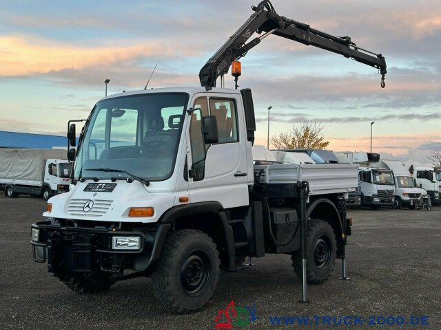 Dropside/ Flatbed truck, Crane truck Unimog U 300 4x4 Hiab Kran Fernbedienung Nur 78.144 Km: picture 13