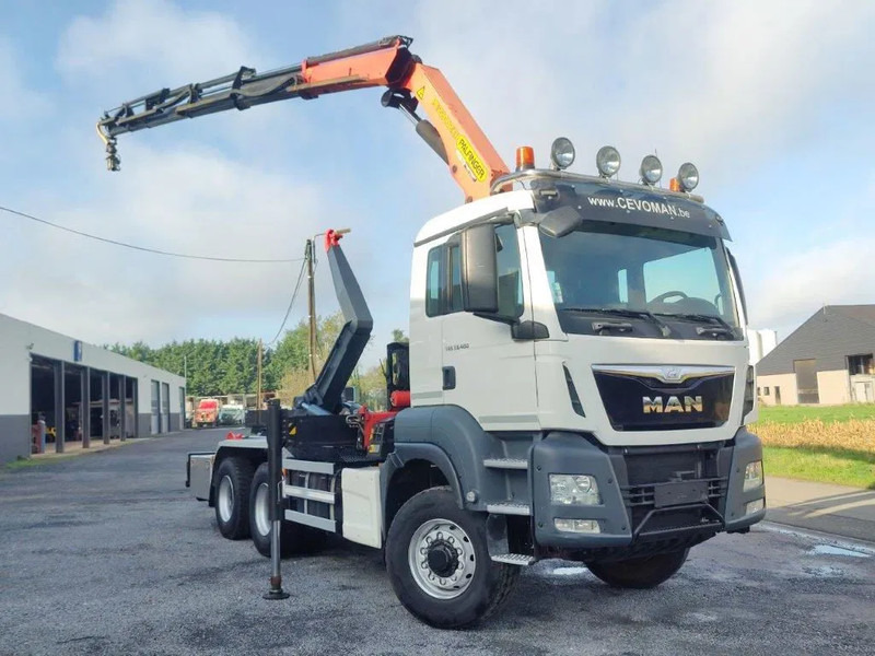 Hook lift truck, Crane truck MAN TGS 33.480 6x6 Hydrodrive Euro6 Container + Palfinger PK22002: picture 1