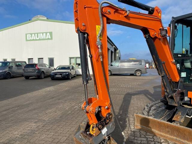 Mini excavator Hitachi ZX 26 U-6 MIETE / RENTAL (12002050): picture 11