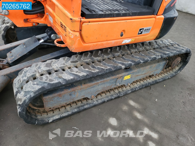 Mini excavator Kubota U27-4: picture 16