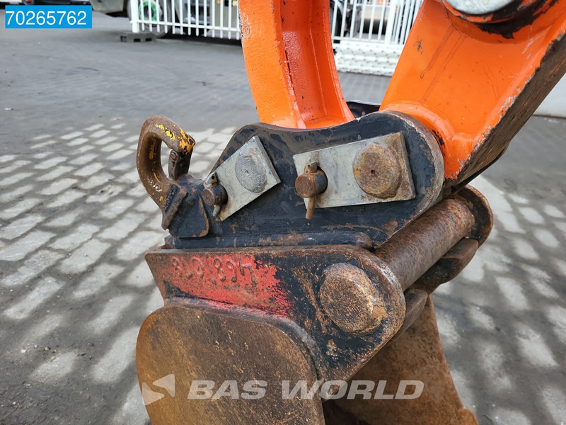 Mini excavator Kubota U27-4: picture 14