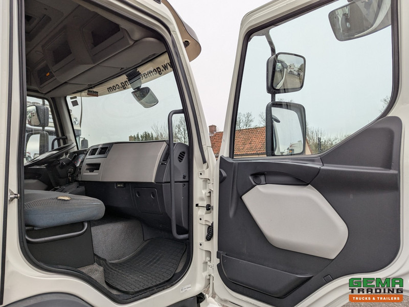 Box truck Volvo FL240 4x2 Daycab 6Cil Euro5 12T  - Geslotenbak 5.9m - Portaallift - Hydr. steunpoten - Verhuiswagen06/2025APK: picture 13