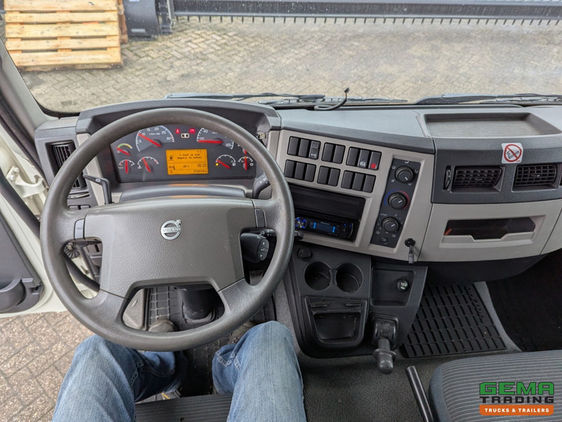 Box truck Volvo FL240 4x2 Daycab 6Cil Euro5 12T  - Geslotenbak 5.9m - Portaallift - Hydr. steunpoten - Verhuiswagen06/2025APK: picture 15