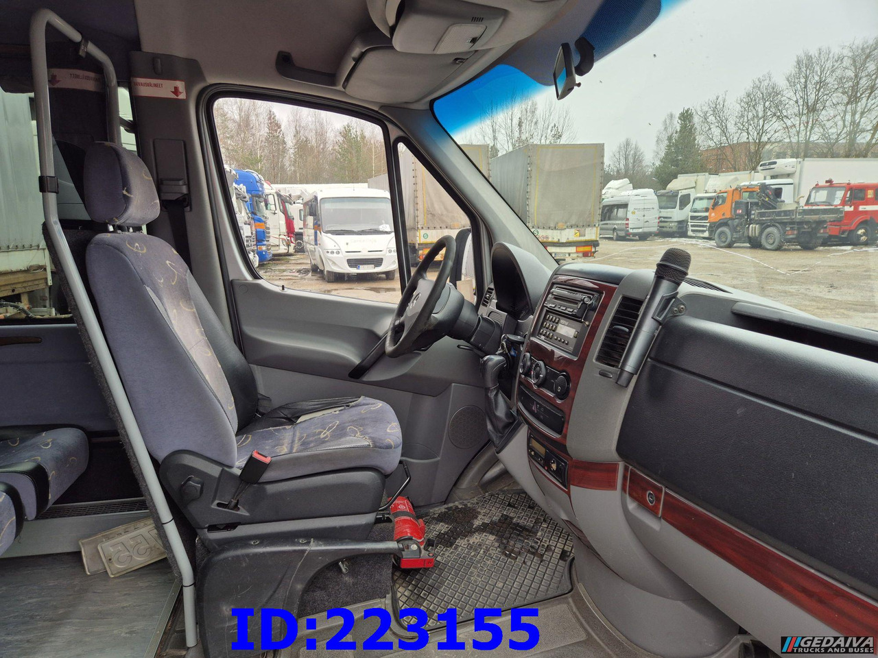 Coach MERCEDES-BENZ Sprinter 519 - Prostyle VIP -  17-seater: picture 16