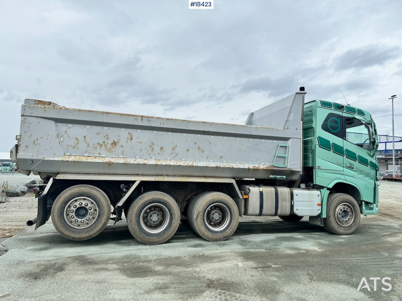 Tipper Volvo FH750: picture 8